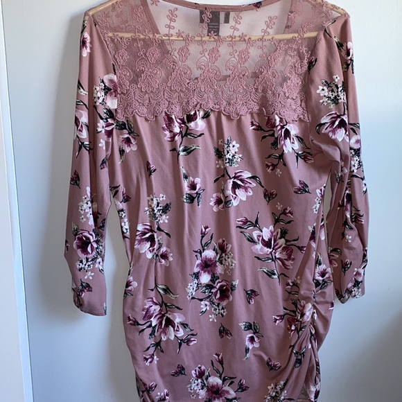 Womens dress top - Picture 3 of 3